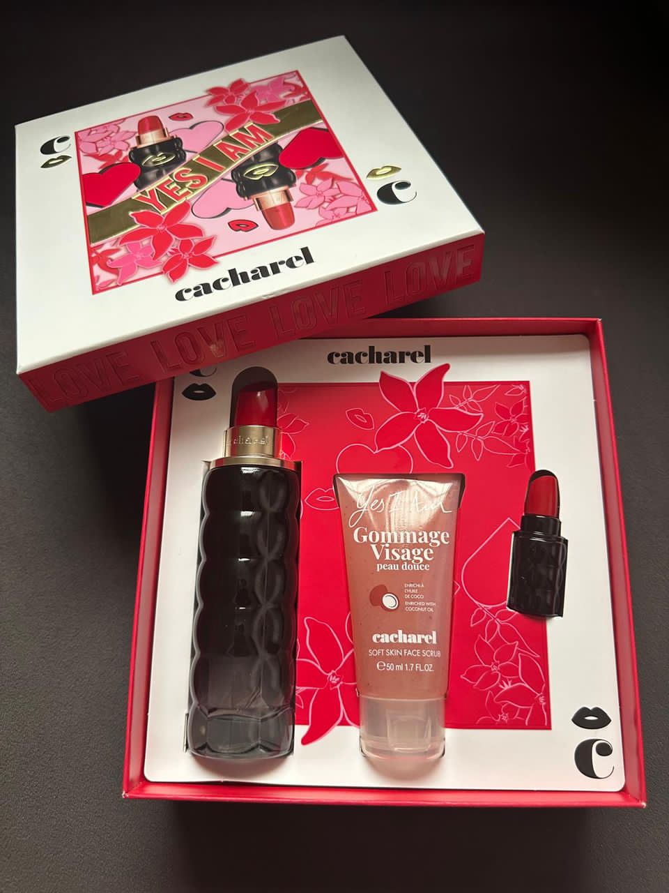 عطر نسائي