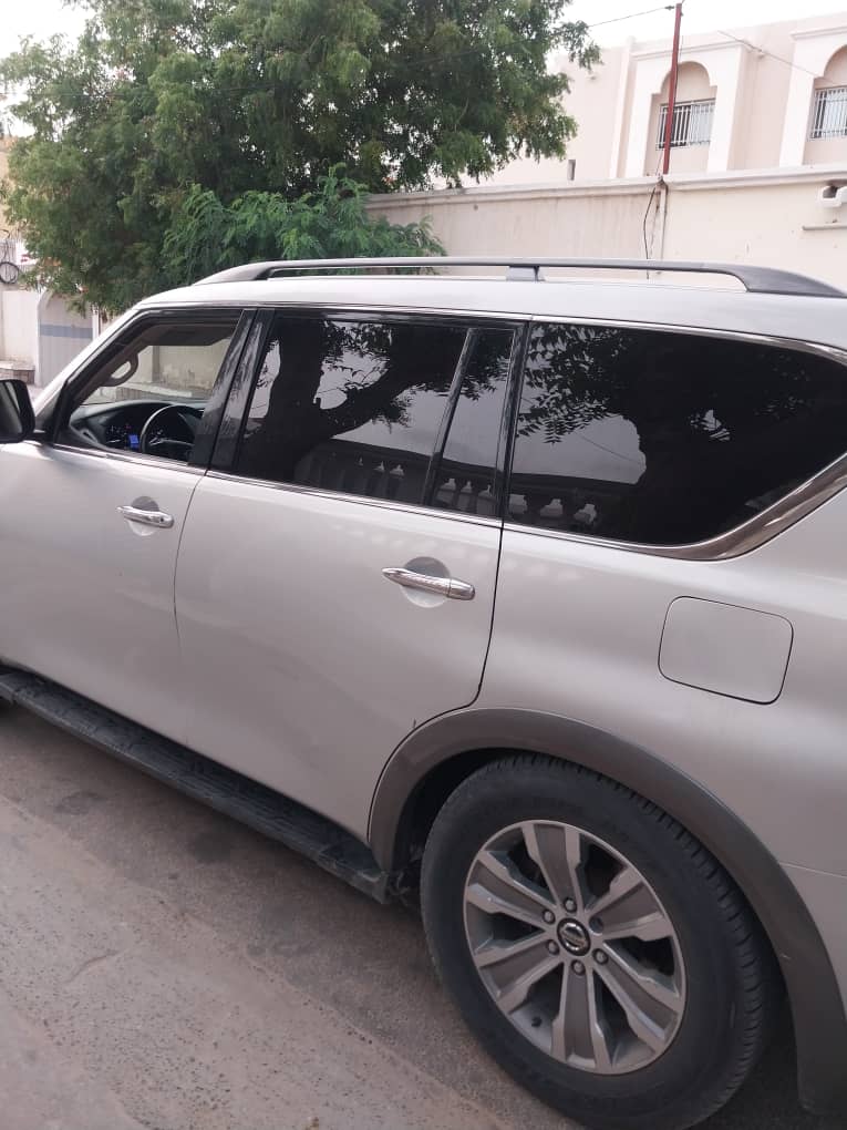 Nissan للبيع - صورة 2